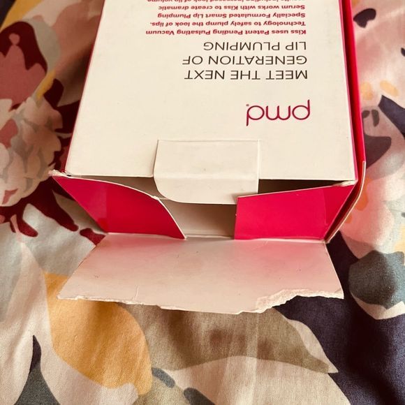 PMD Kiss Lip Plumping System - Picture 8 of 10